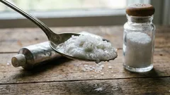 塩入り歯磨き粉は主婦にとっての救世主：シンプルな混合物の意外な活用法